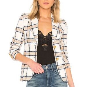 Portrait Neck Blazer in Chesterfield Plaid
SMYTHE
Color: Chesterfield Plaid